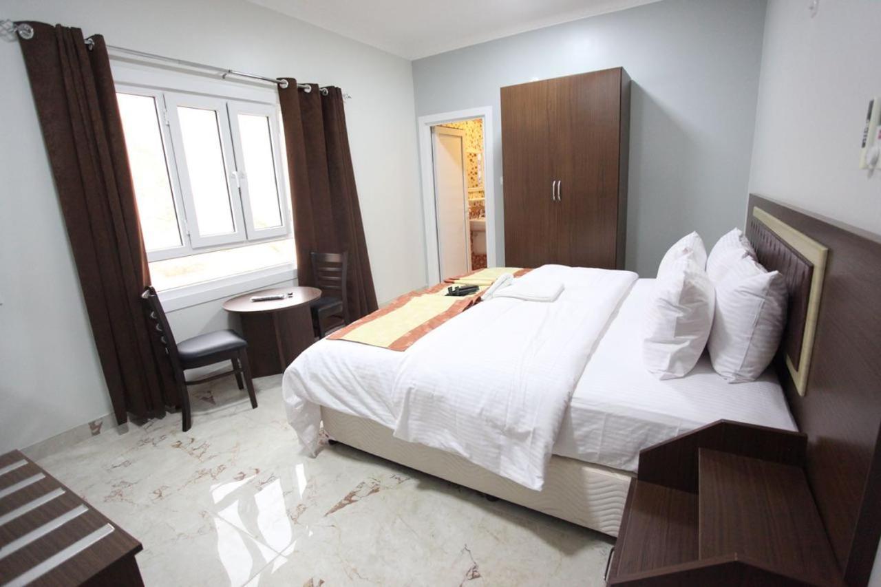 Almanzel Hotel Apartments Маскат Екстер'єр фото